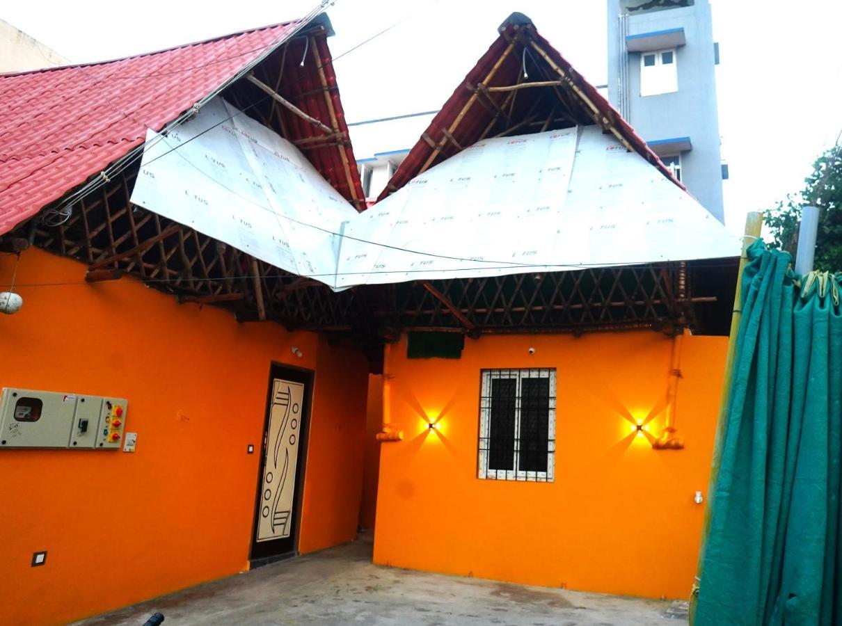 Serenity Bay Home Stay Пондичери Екстериор снимка