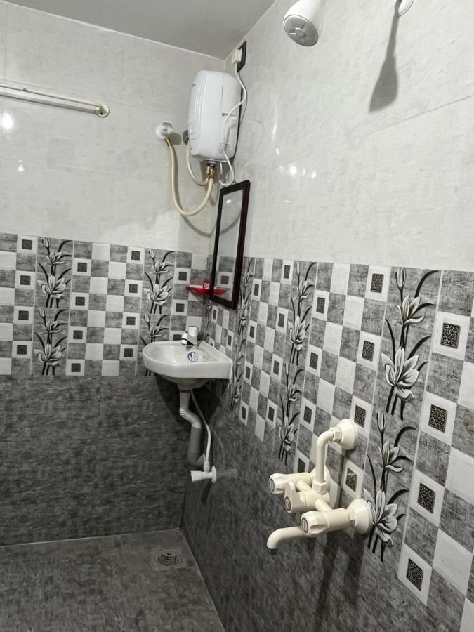 Serenity Bay Home Stay Пондичери Екстериор снимка