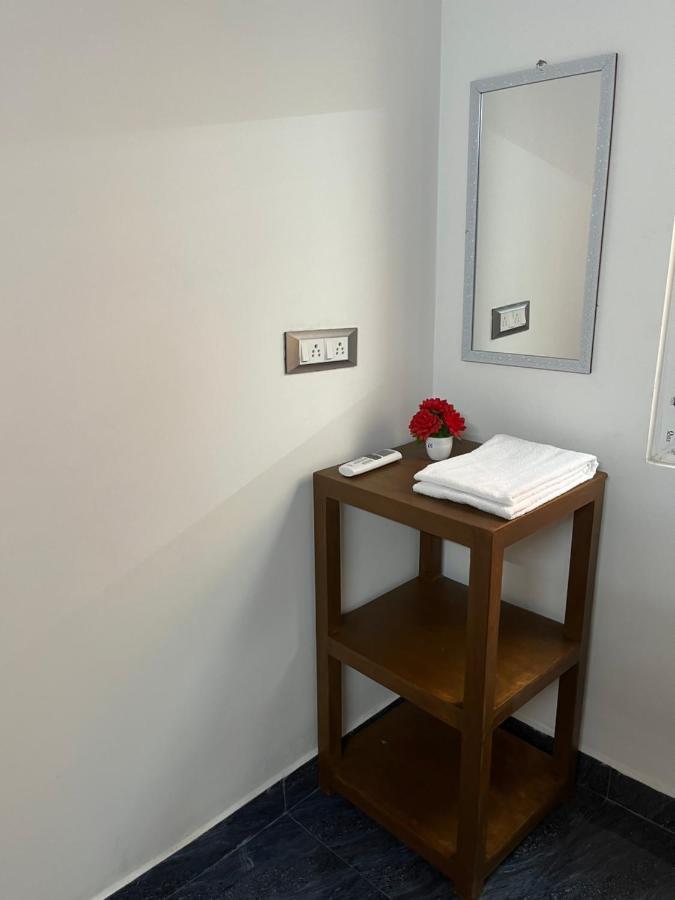Serenity Bay Home Stay Пондичери Екстериор снимка